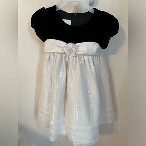 Cinderella Black & White Dress Size 24 Months